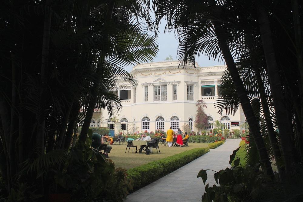 Hotel Surya, Kaiser Palace Varanasi Exteriör bild